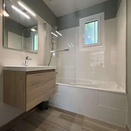 Maison Renovee 5 Pres - - Fr-1-246a-357 Vakantiehuis