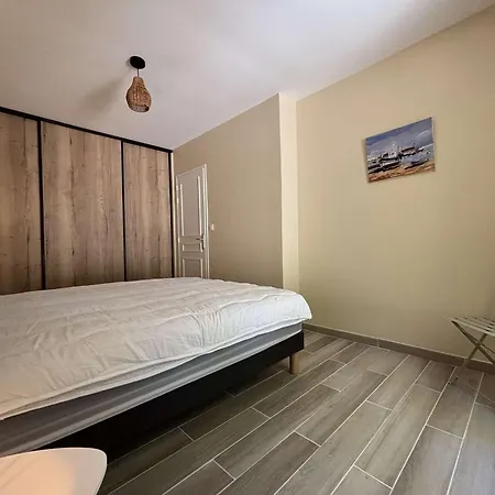 Maison Renovee 5 Pres - - Fr-1-246a-357