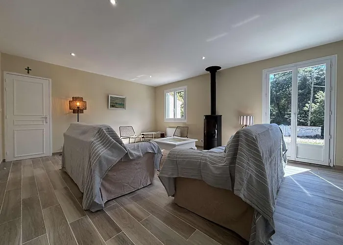 Maison Renovee 5 Pres - - Fr-1-246a-357 Holiday home *