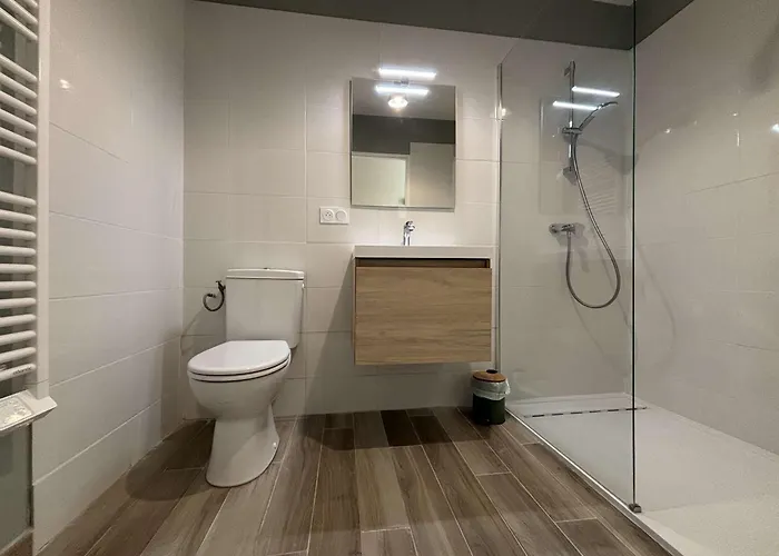 Maison Renovee 5 Pres - - Fr-1-246a-357 *