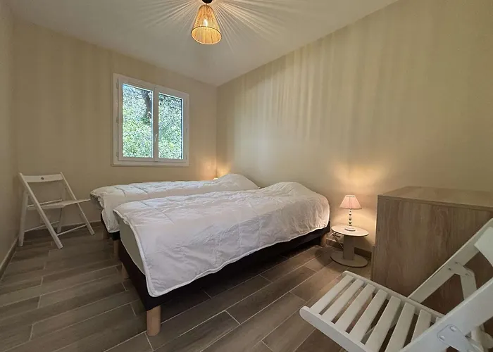 Maison Renovee 5 Pres - - Fr-1-246a-357 Holiday home *