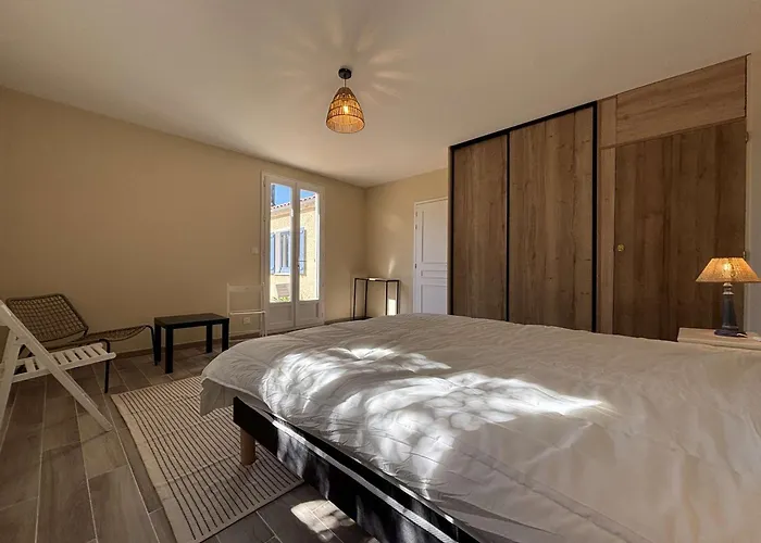 Maison Renovee 5 Pres - - Fr-1-246a-357